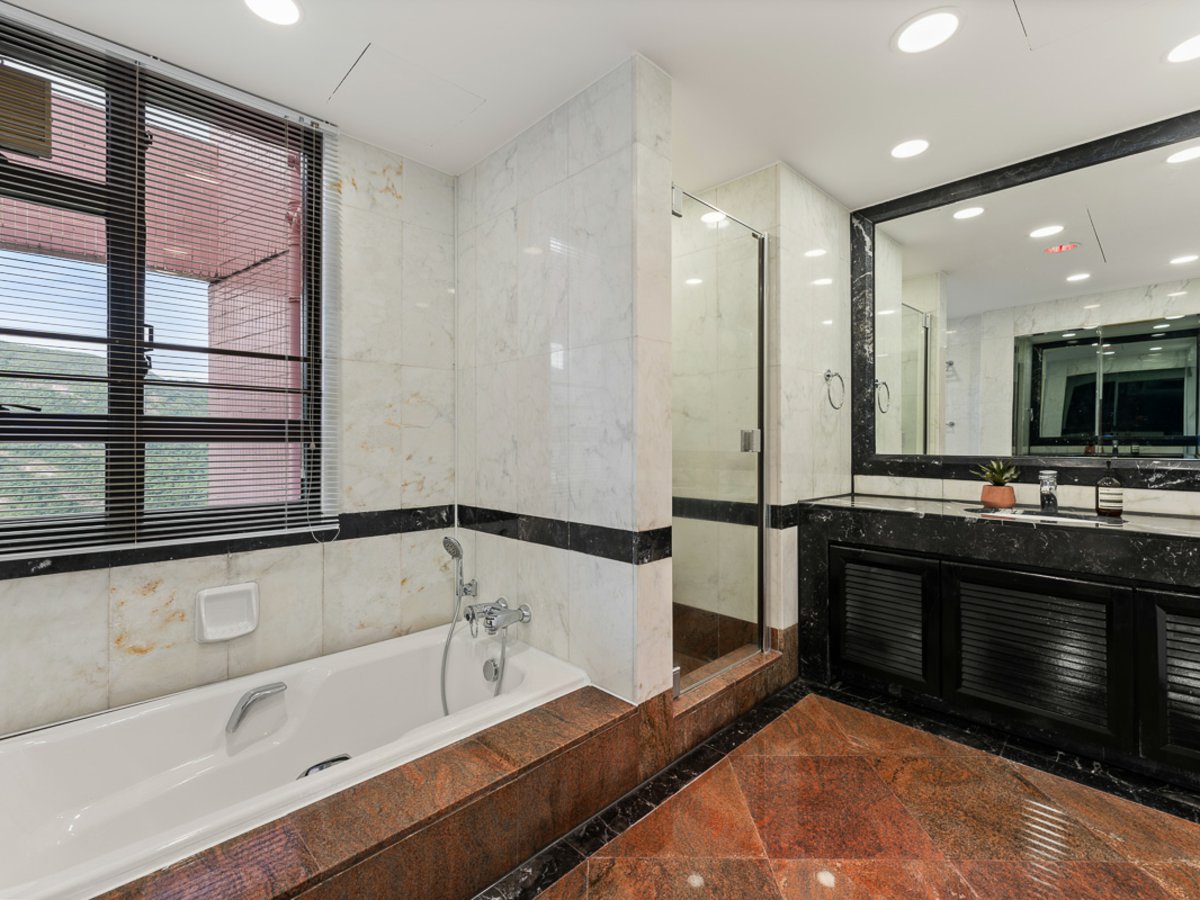 https://ap8.propertyraptor.com/hornet/src?p=/ap8_001/hornet/prp/img/0854a5aecb62db351b3f88b6317bdfc3.jpg