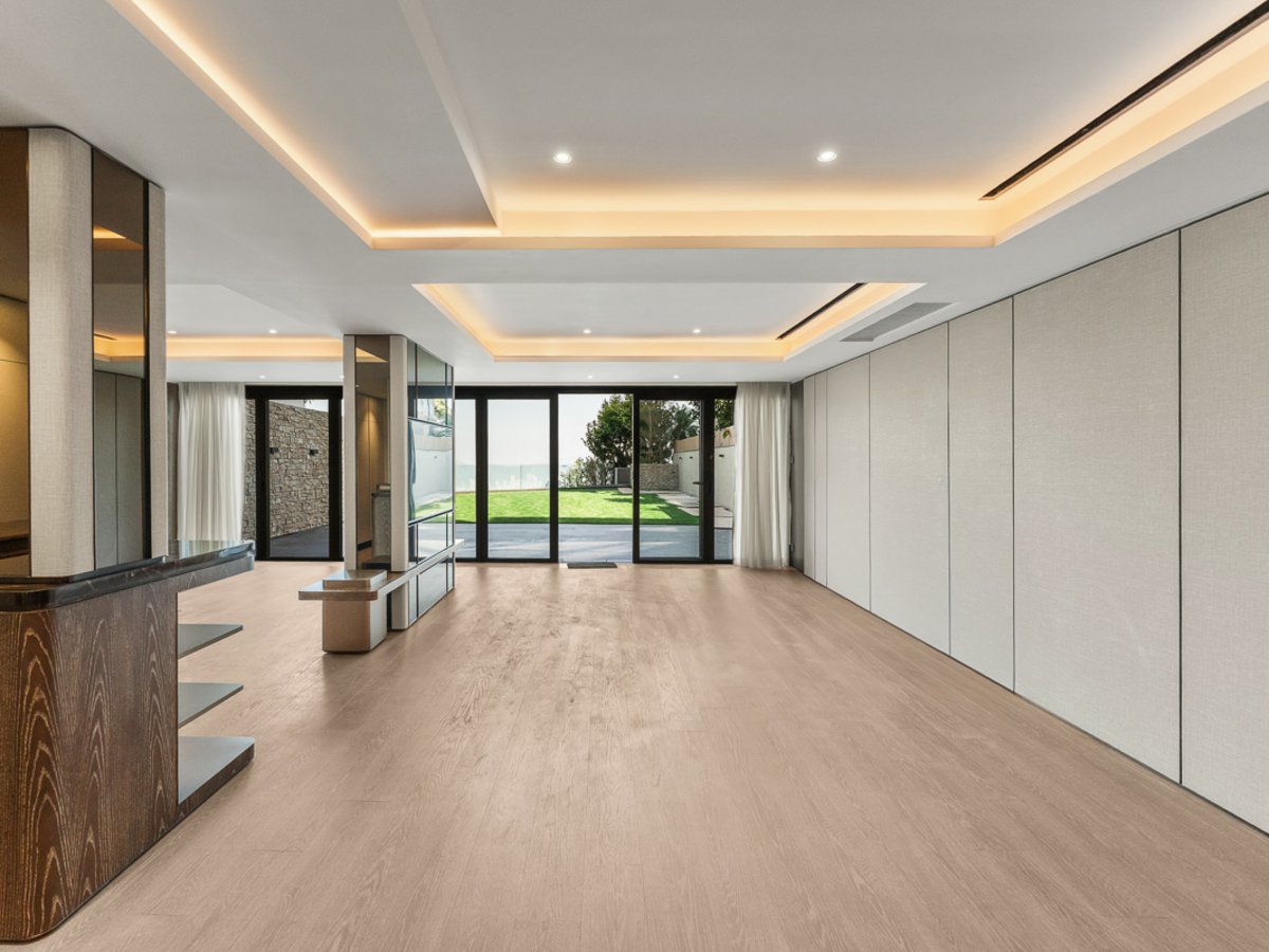 No. 27 Plantation Road