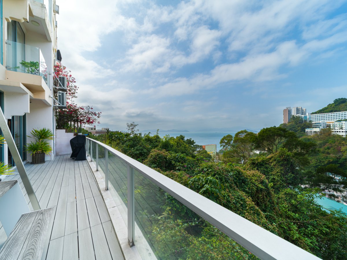 Bisney Terrace Blk J