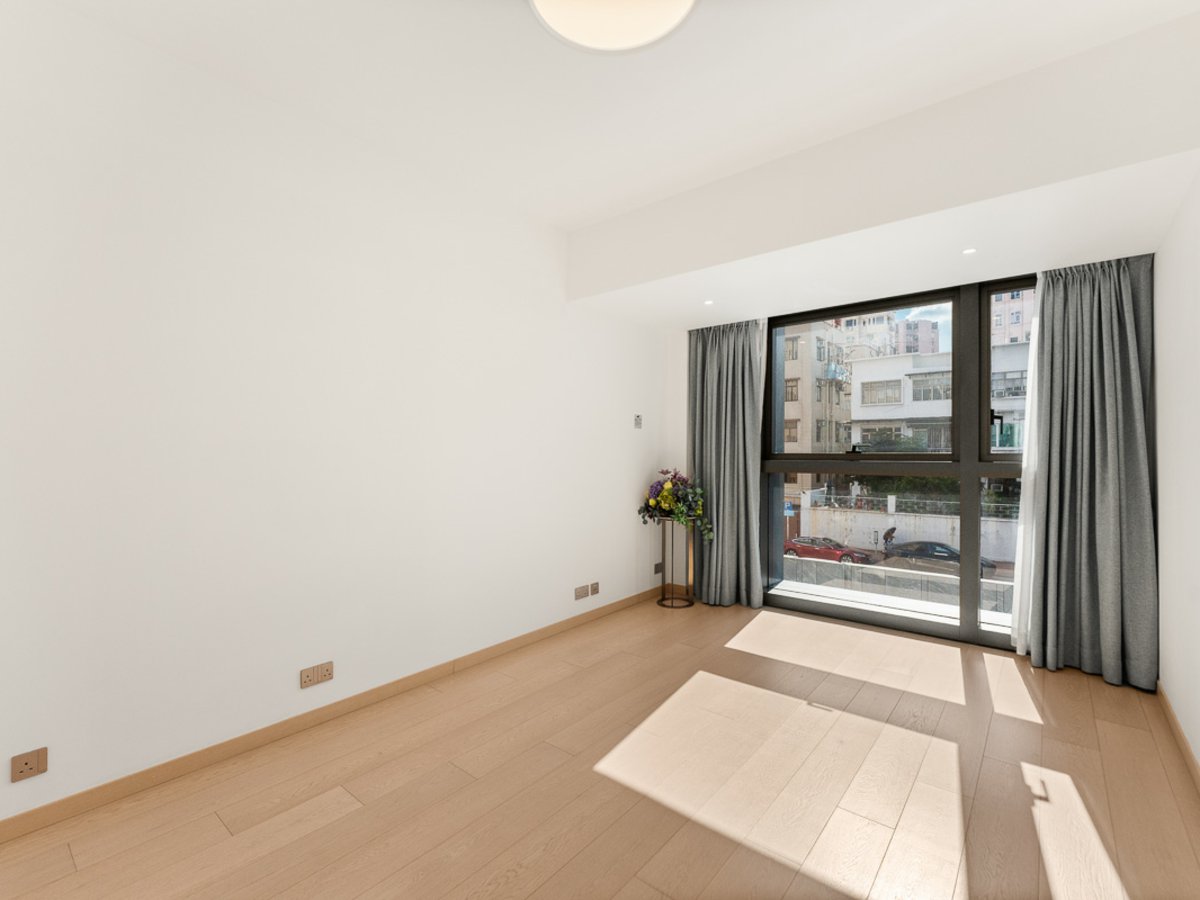 https://ap8.propertyraptor.com/hornet/src?p=/ap8_001/hornet/prp/img/1b42056ccfe6ff006203f34eb27b252f-wtm.jpg