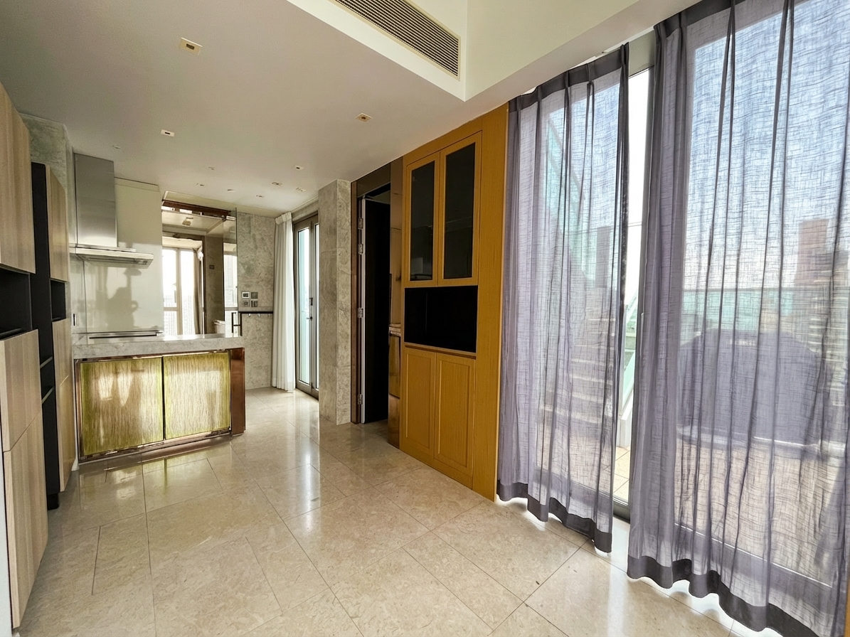 https://ap8.propertyraptor.com/hornet/src?p=/ap8_001/hornet/prp/img/27c1b8550810b6c16806d86451cab55b-wtm-enh.jpg