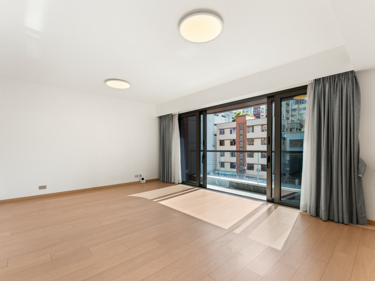 https://ap8.propertyraptor.com/hornet/src?p=/ap8_001/hornet/prp/img/2e198901796e244dbb953cd0ca965026-wtm.jpg