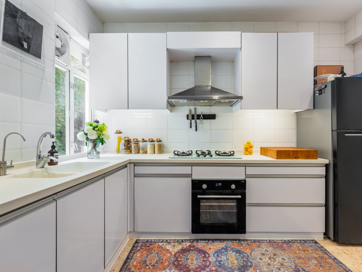 https://ap8.propertyraptor.com/hornet/src?p=/ap8_001/hornet/prp/img/317ad15740edd6ce9580a659ed2eb6c1.jpg