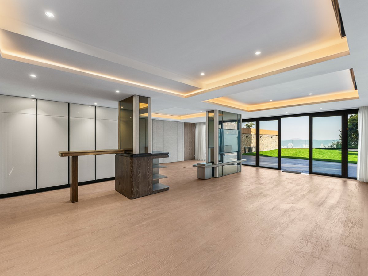 No. 27 Plantation Road