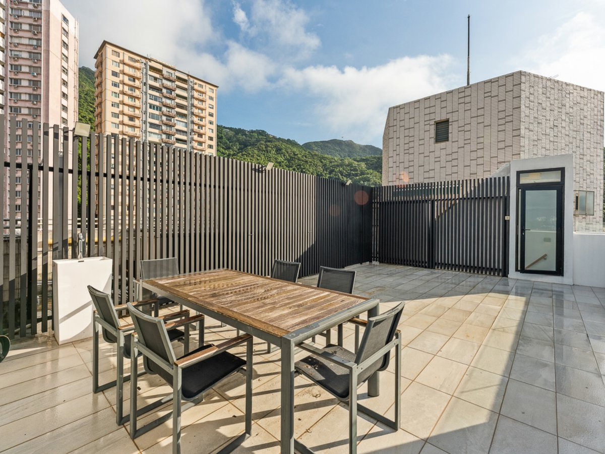 https://ap8.propertyraptor.com/hornet/src?p=/ap8_001/hornet/prp/img/5e9f651588b81938fcab501e22a9eba0-wtm.jpg