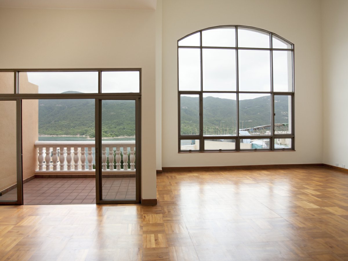 Redhill Peninsula - Palm Drive