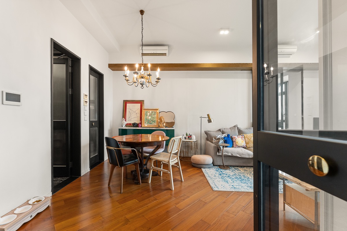 https://ap8.propertyraptor.com/hornet/src?p=/ap8_001/hornet/prp/img/680f15f82ed40af63eeb6a3a844f5e18-wtm.jpg
