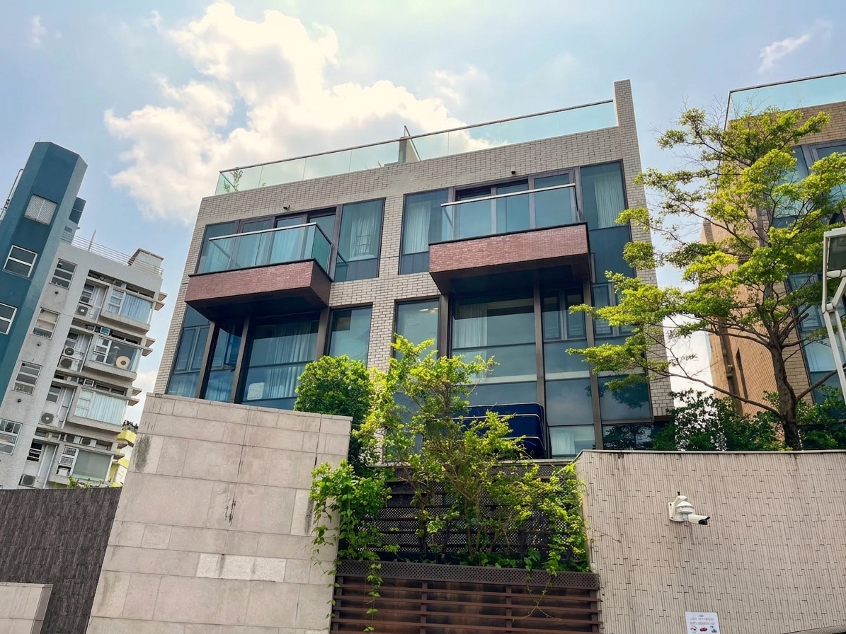 https://ap8.propertyraptor.com/hornet/src?p=/ap8_001/hornet/prp/img/6987f1a459bb0011860b09e560cf403b-wtm-enh.jpg