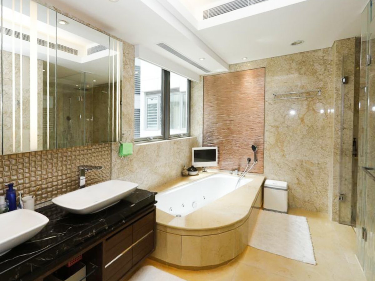 https://ap8.propertyraptor.com/hornet/src?p=/ap8_001/hornet/prp/img/6d508228ecd97b7fc0af4a71c6b2e7a8-wtm.jpg