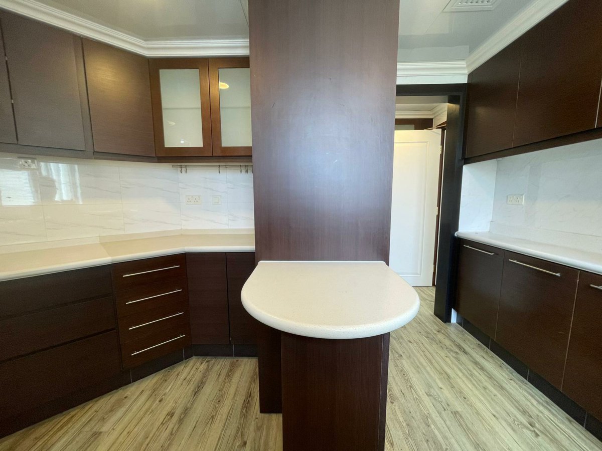 https://ap8.propertyraptor.com/hornet/src?p=/ap8_001/hornet/prp/img/70c702f06dd8a1018a4a2859f405c63a.jpg