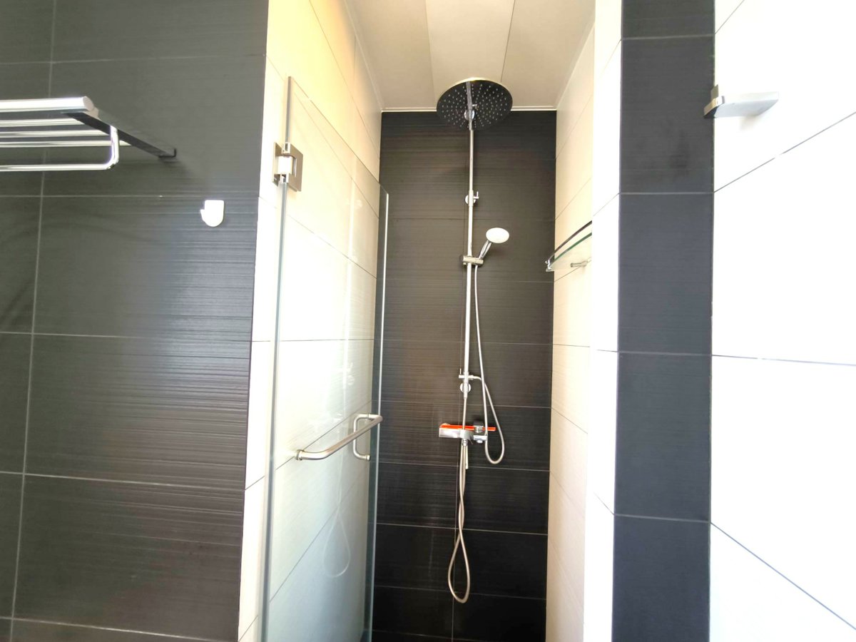 https://ap8.propertyraptor.com/hornet/src?p=/ap8_001/hornet/prp/img/7510652d554b4e9c5cc9f89de4c54127-wtm.jpg