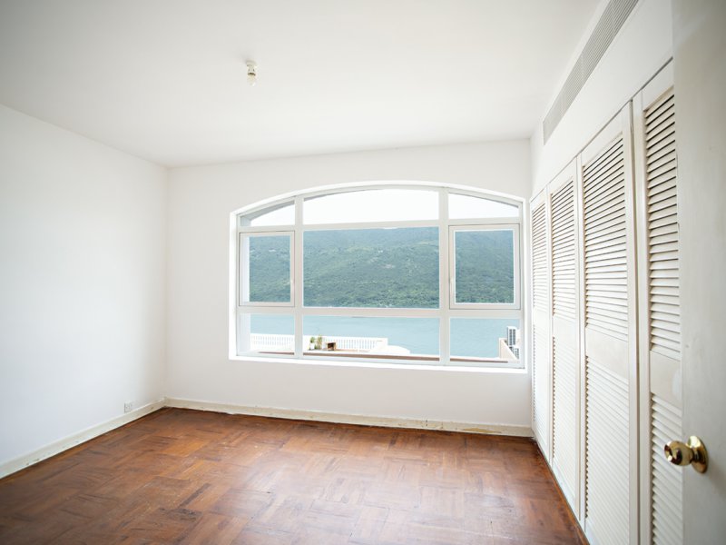 Redhill Peninsula - Palm Drive