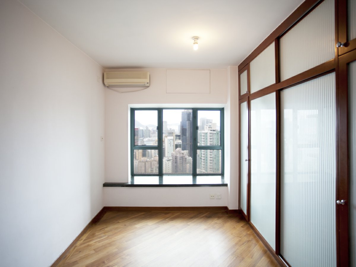 https://ap8.propertyraptor.com/hornet/src?p=/ap8_001/hornet/prp/img/7dbe5257654198cb9055e7e015e97a4e.jpg