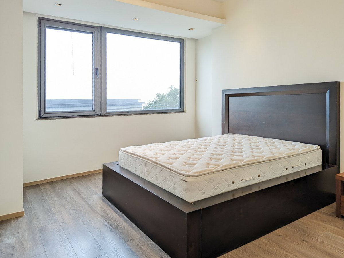 https://ap8.propertyraptor.com/hornet/src?p=/ap8_001/hornet/prp/img/7e9f09bc22180c061e912595744d6a61-wtm.jpg