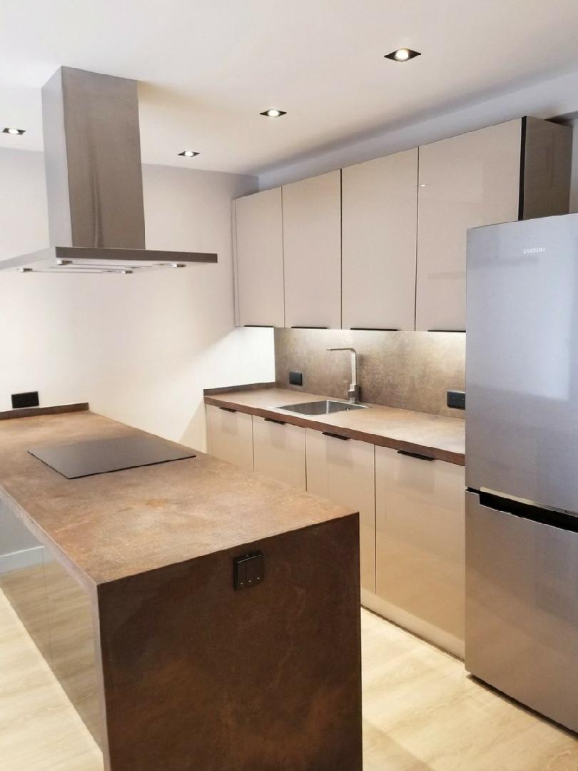 https://ap8.propertyraptor.com/hornet/src?p=/ap8_001/hornet/prp/img/8b9617d7fdfb32408cb5a61e96bfe574.jpg