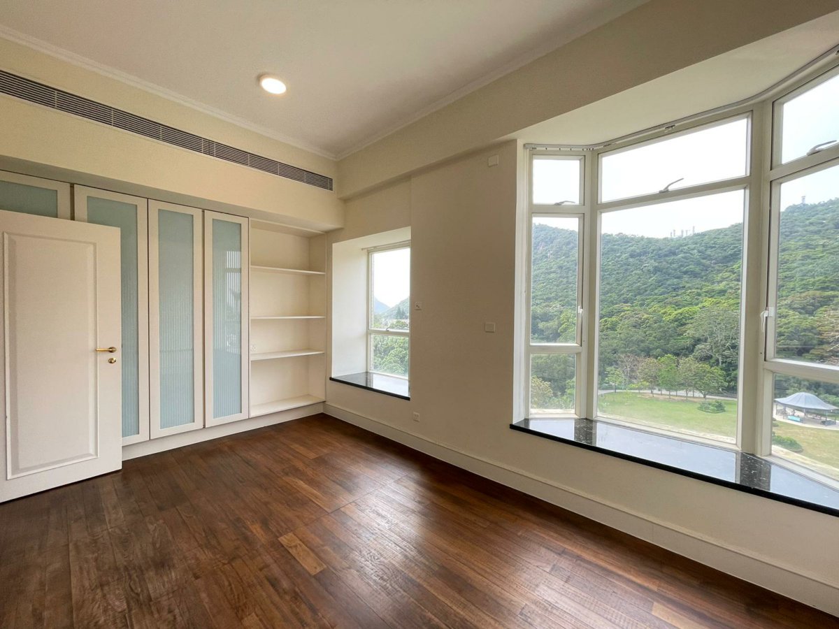 https://ap8.propertyraptor.com/hornet/src?p=/ap8_001/hornet/prp/img/9828bd15a9a57c175886d1e455966004.jpg
