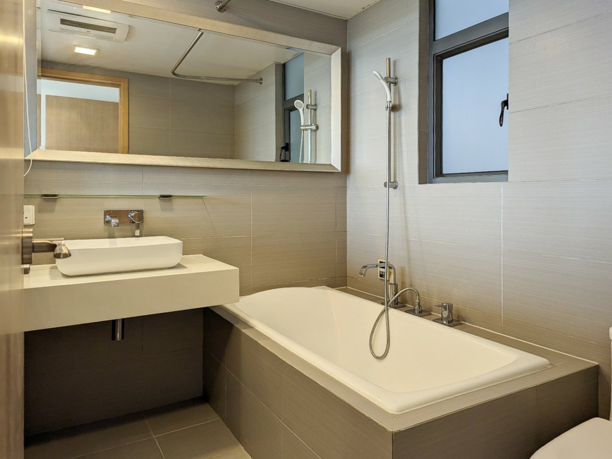 https://ap8.propertyraptor.com/hornet/src?p=/ap8_001/hornet/prp/img/9932f9cb43100d3a8e11345293e02975-wtm.jpg