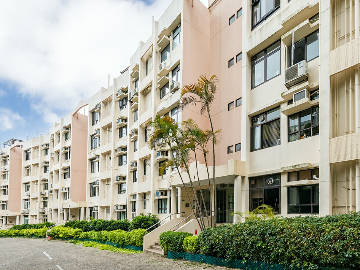 https://ap8.propertyraptor.com/hornet/src?p=/ap8_001/hornet/prp/img/99bed4b666d1757dc625d0b476baf38b.jpg
