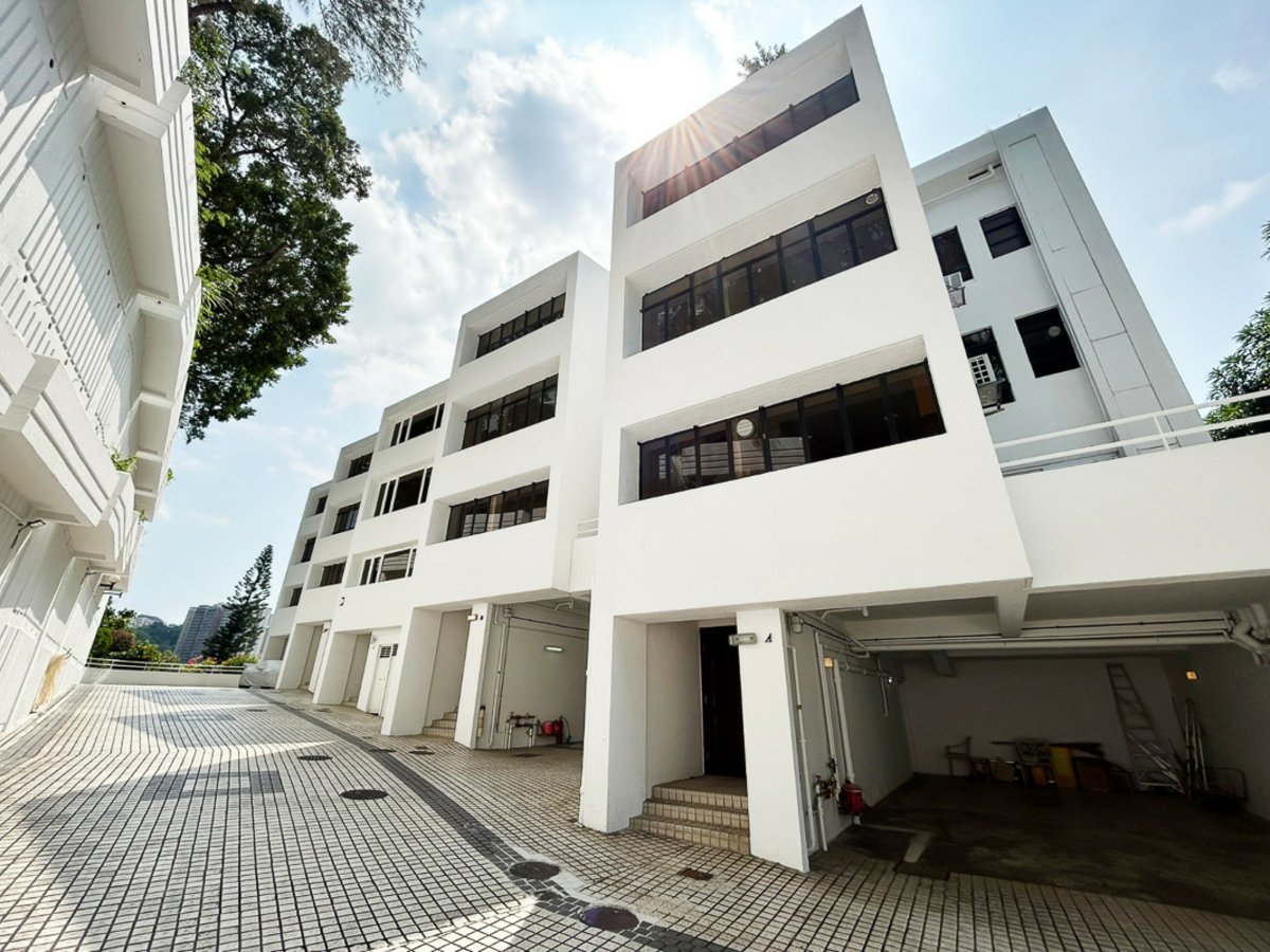https://ap8.propertyraptor.com/hornet/src?p=/ap8_001/hornet/prp/img/a1f03adda1d5af4d149096075505da63.jpg