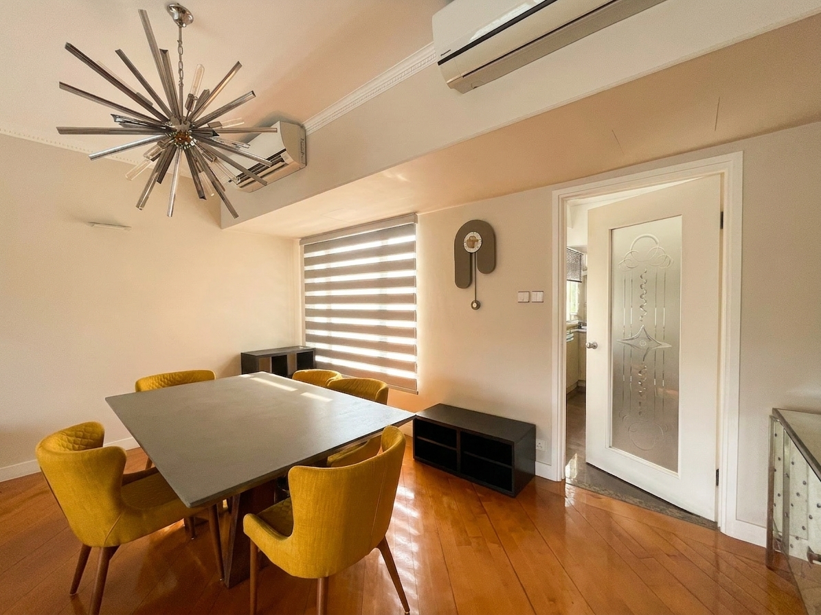 Redhill Peninsula Apartment