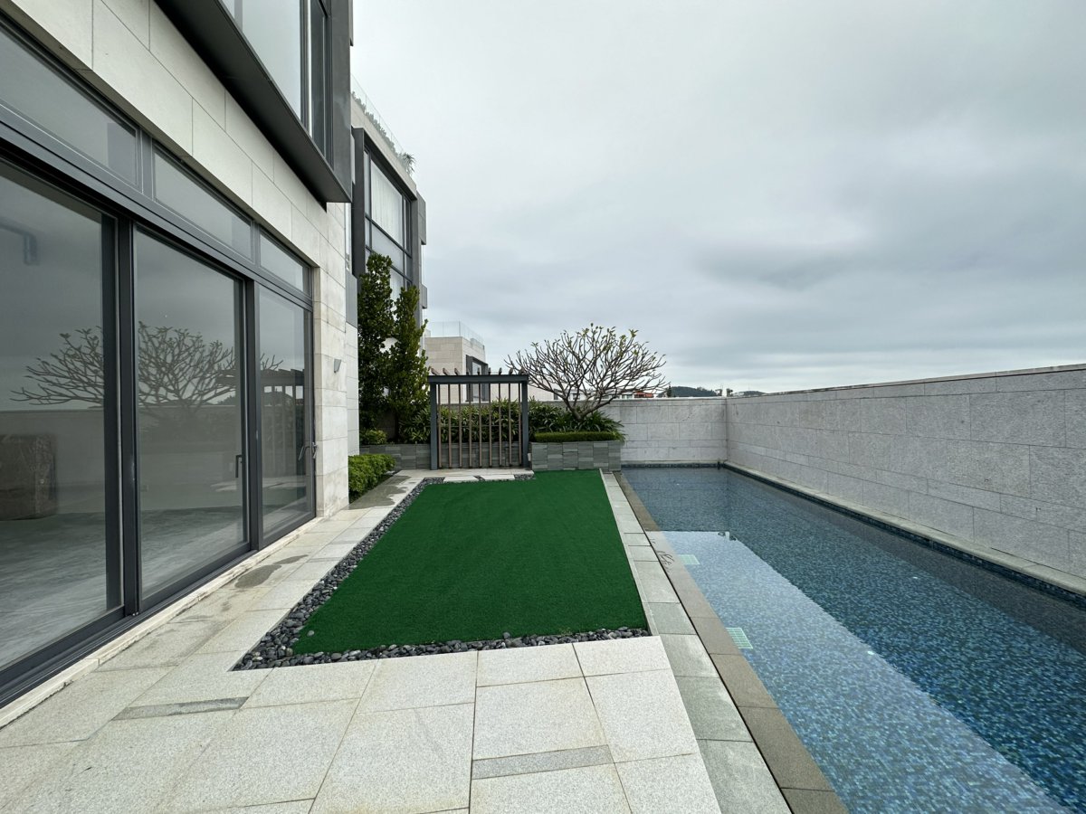 Horizon Drive No.1, Chung Hom Kok Road 44 46 48 & 50