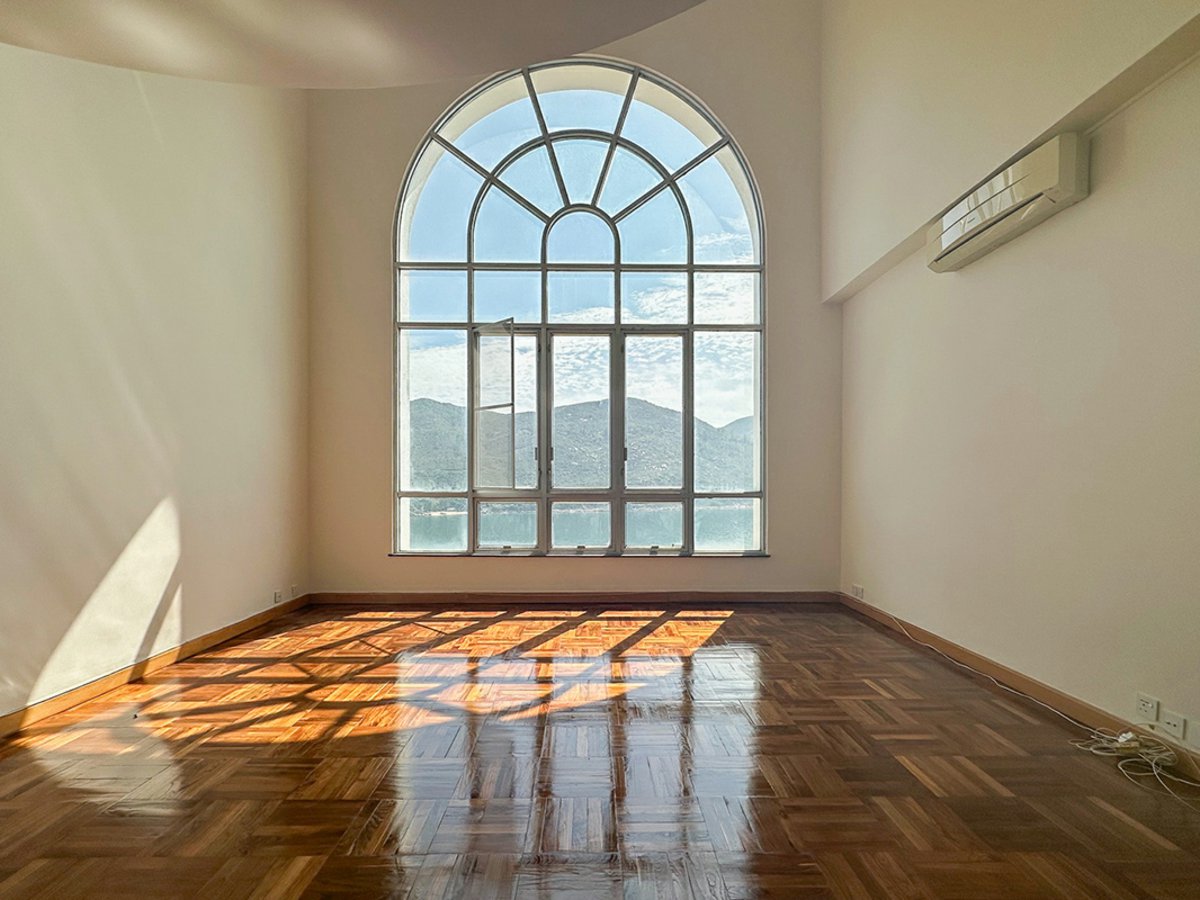 Redhill Peninsula - Cedar Drive