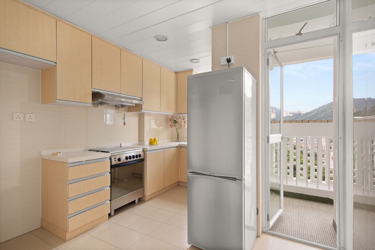 https://ap8.propertyraptor.com/hornet/src?p=/ap8_001/hornet/prp/img/cf8a417e91c862366dd3067f42db5965-wtm.jpg