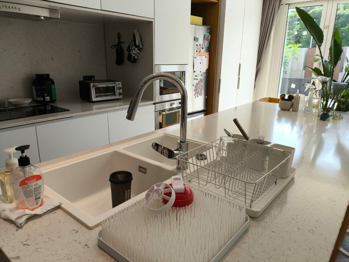 https://ap8.propertyraptor.com/hornet/src?p=/ap8_001/hornet/prp/img/e5da7bb0691b79c37ae27ae50042fc07.jpg