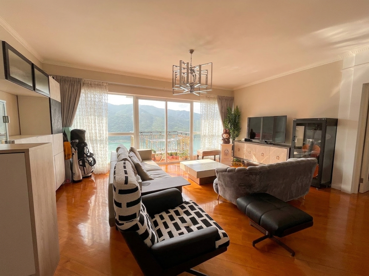 Redhill Peninsula Apartment