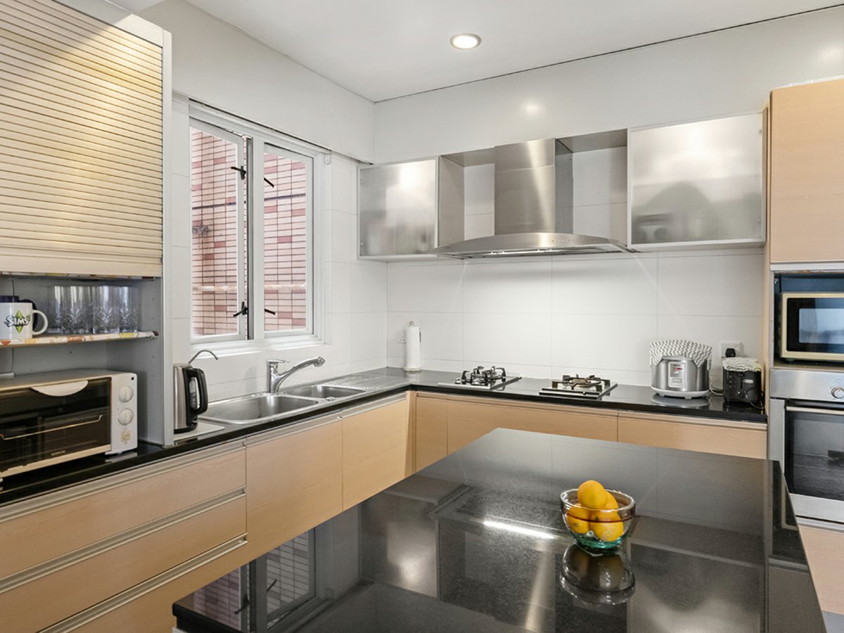 https://ap8.propertyraptor.com/hornet/src?p=/ap8_001/hornet/prp/img/f2a811b431d7ef75376e3cda18fd055e.jpg