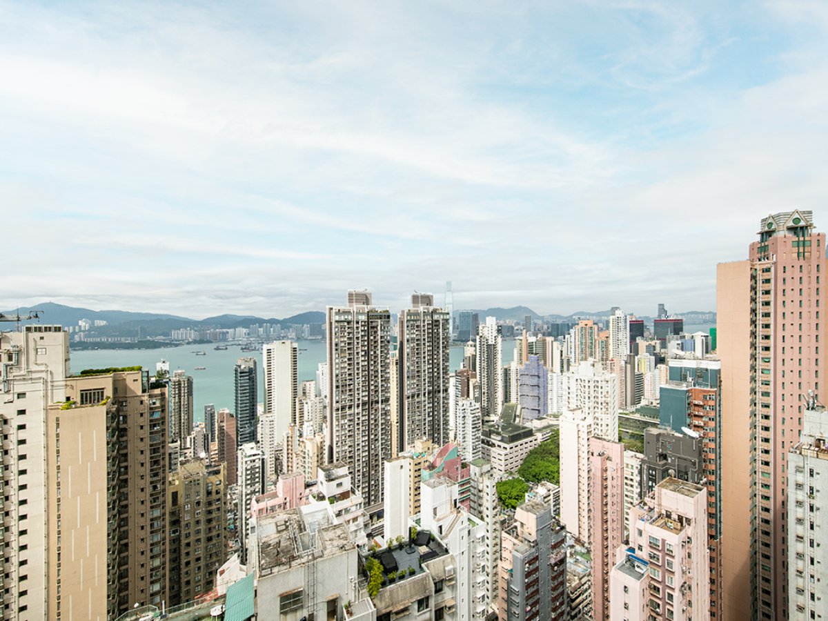 https://ap8.propertyraptor.com/hornet/src?p=/ap8_001/hornet/prp/img/f503789ae08f19f74a24017aae554f9c.jpg