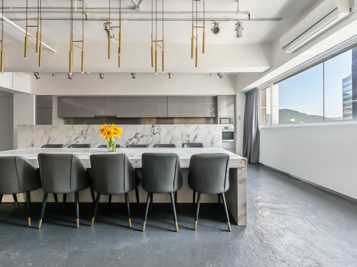 https://ap8.propertyraptor.com/hornet/src?p=/ap8_001/hornet/prp/img/f9baeef5ee3d06c475527158630da8ba.jpg