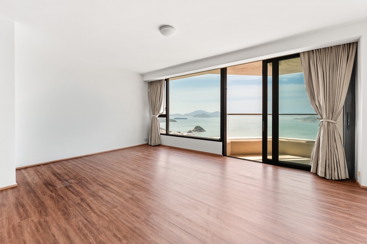https://ap8.propertyraptor.com/hornet/src?p=/ap8_001/hornet/prp/img/fc63ad18d5de2d6047b457ecc8a697f3-wtm.jpg